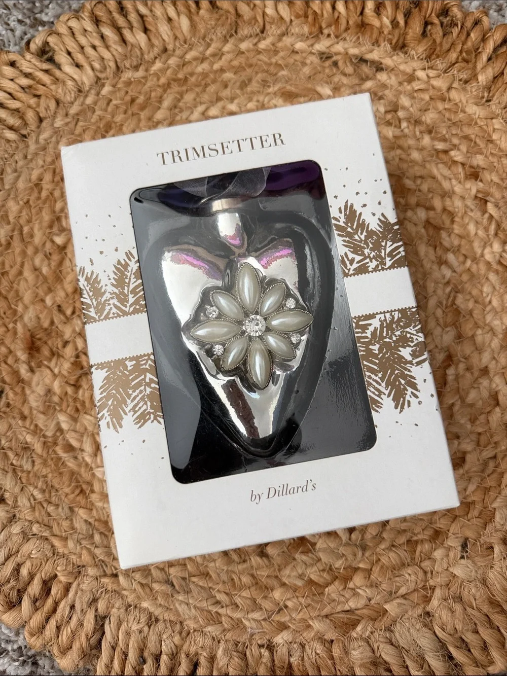 Trimsetter by Dillard's Silver Floral Phone Grip with Pearl Accents